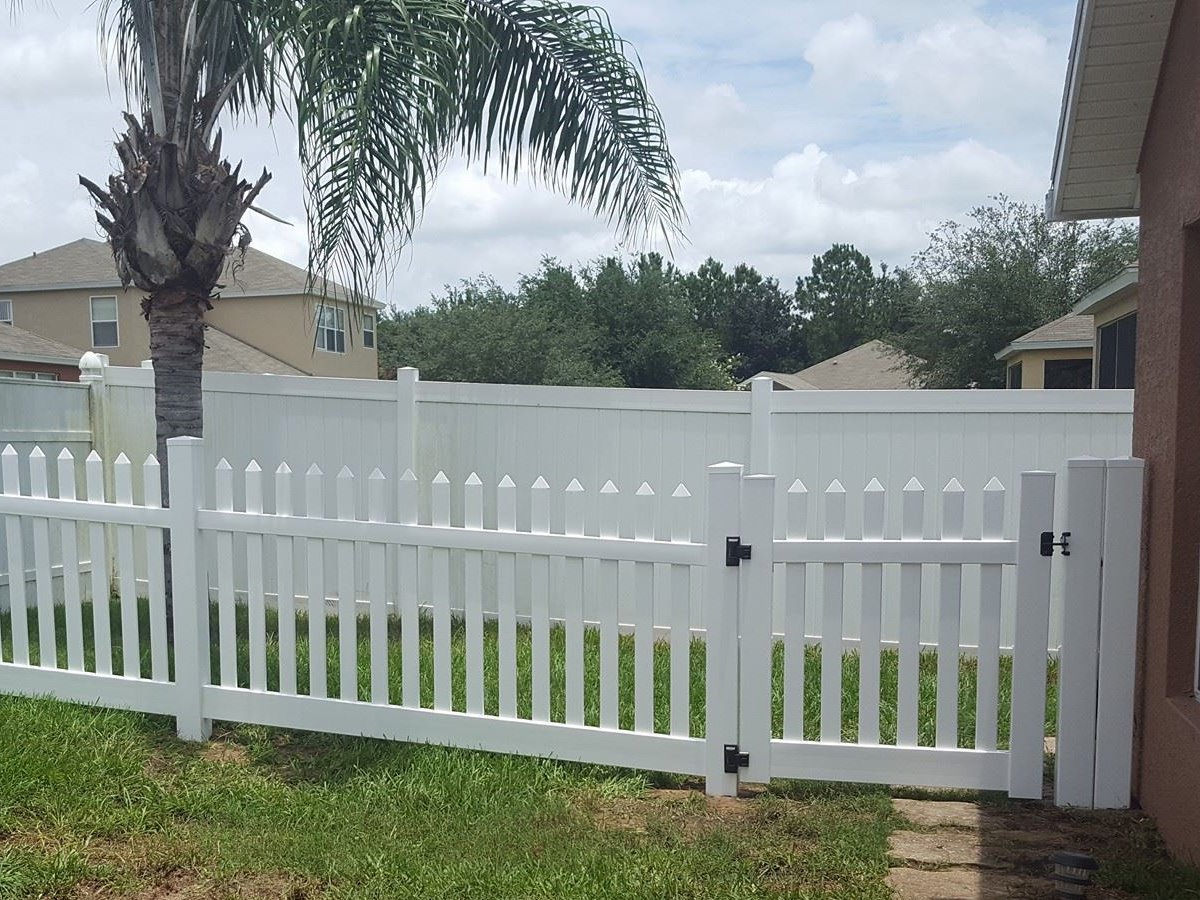 Types of fences we install in McIntosh Florida