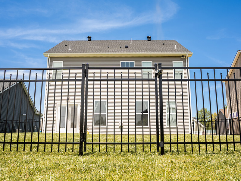 Silver Springs Shores FL Alternating Picket Wrought Iron Fences