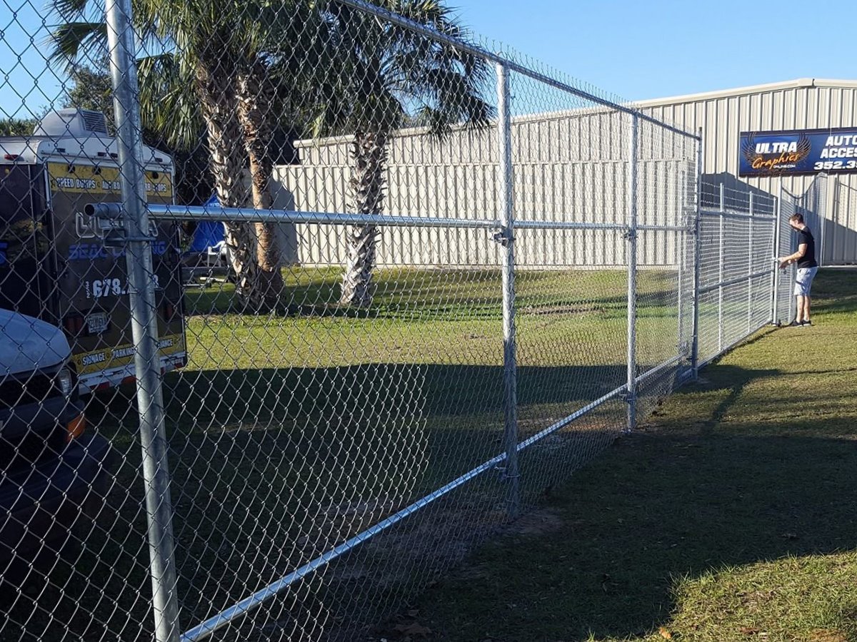 Photo of a chain link commercial fence in Ocala, FL