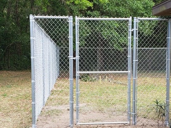 Photo of a Ocala Florida chain link fence