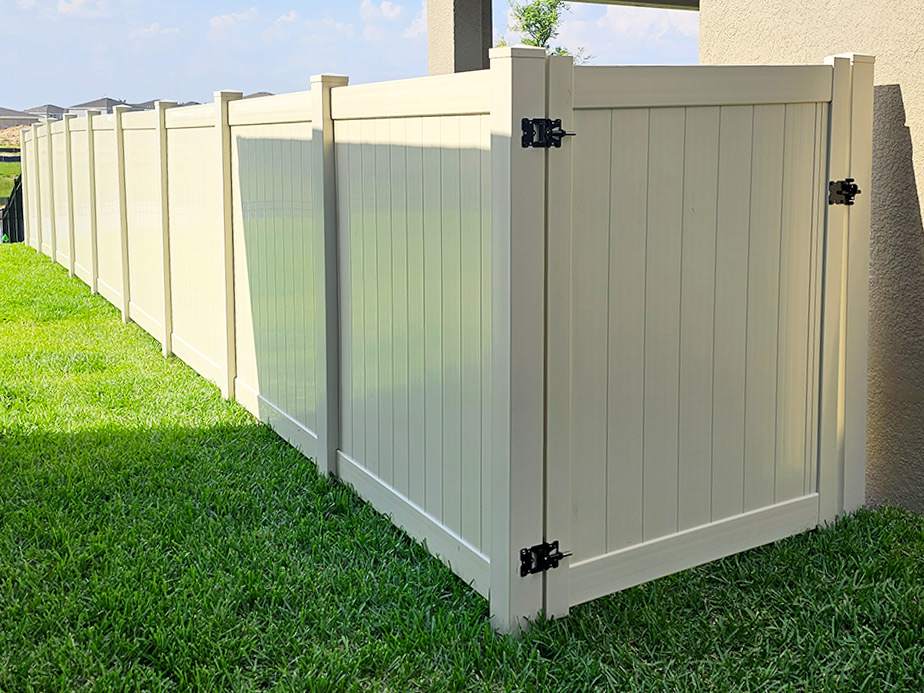 Ocala Florida Trusted Vinyl Fence Contractor