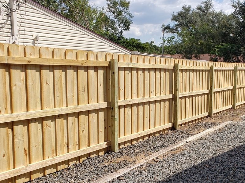 Gainesville Florida wood privacy fencing